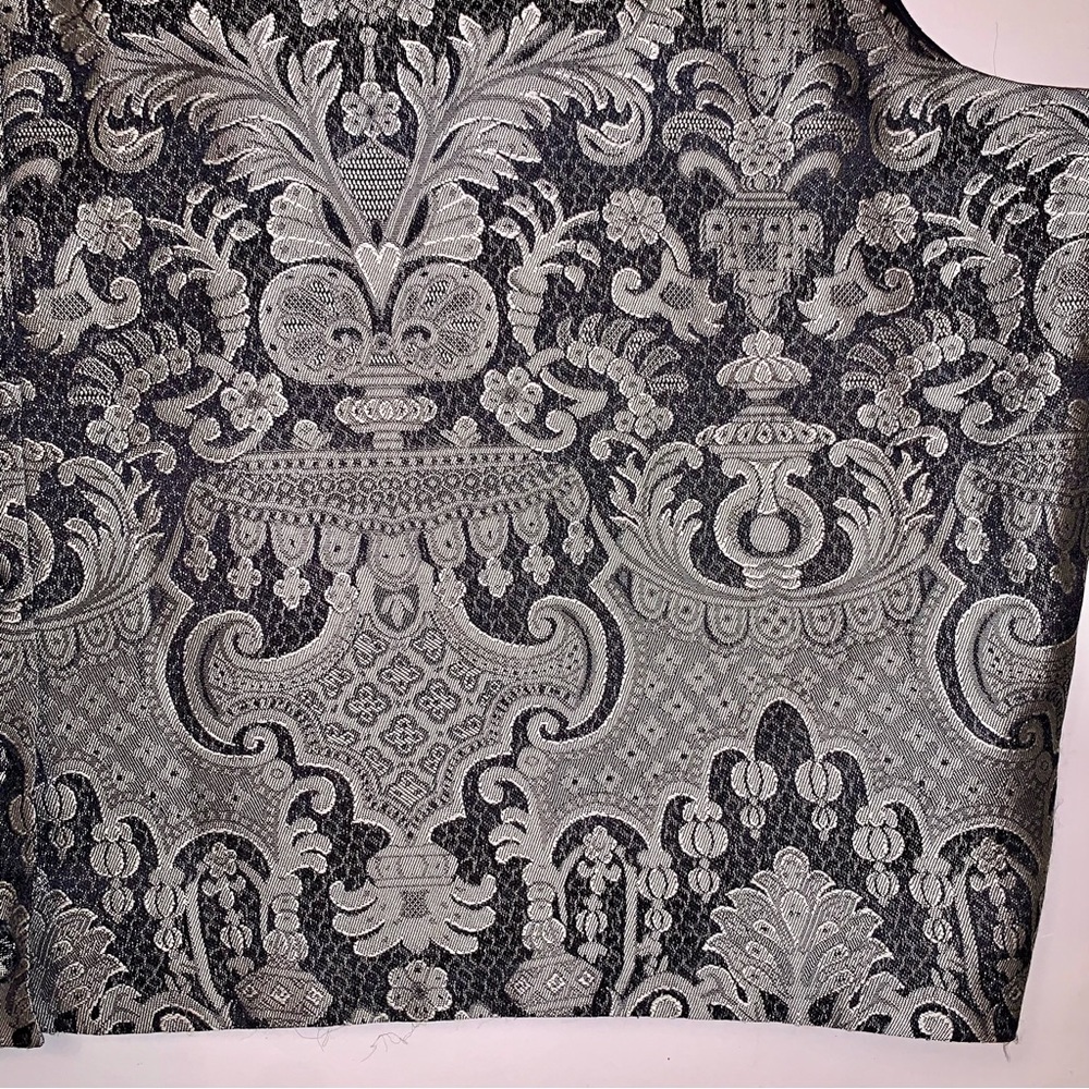Gorgeous Emanuel Ungaro Silk Vest Jacquard Buttoned Ornate - Picture 8 of 14